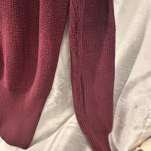 Outback trading co burgundy knit crop sweater L/XL - Picture 6 of 6